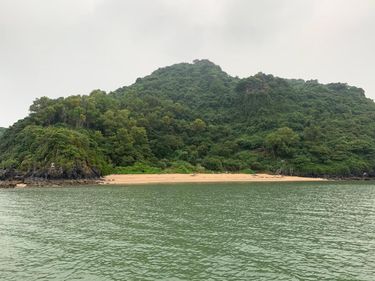 Ocean Beach Resort Cat Ba Island Exterior foto